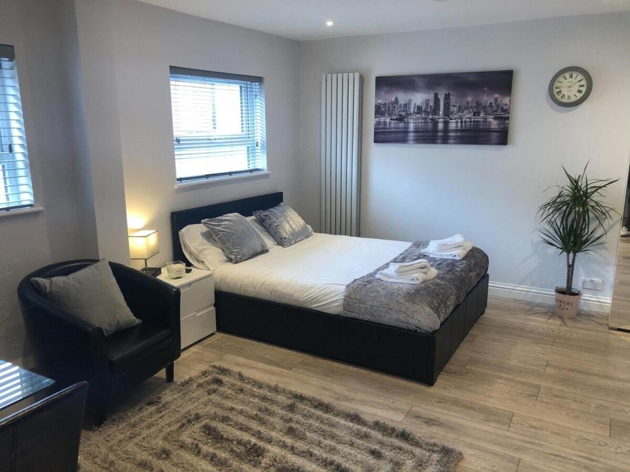 City Cb1 Studio Just Off Mill Rd, Close To Train Station - Walk To Station And City Centre 캠브리지 외부 사진